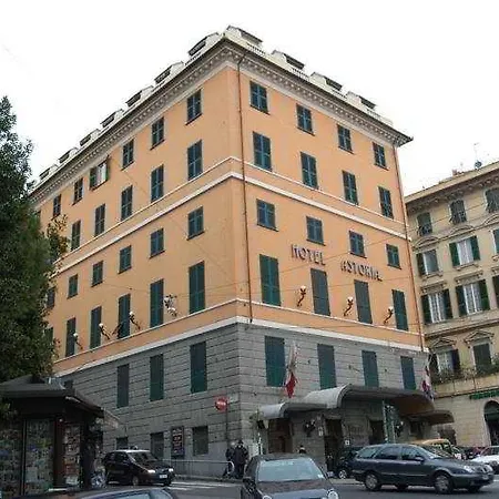 Astoria Hotell 4*