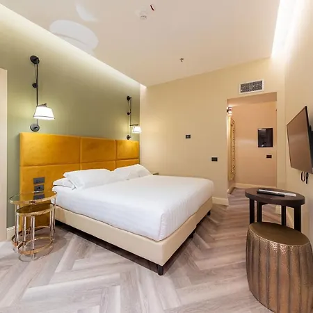 Astoria Hotell 4*